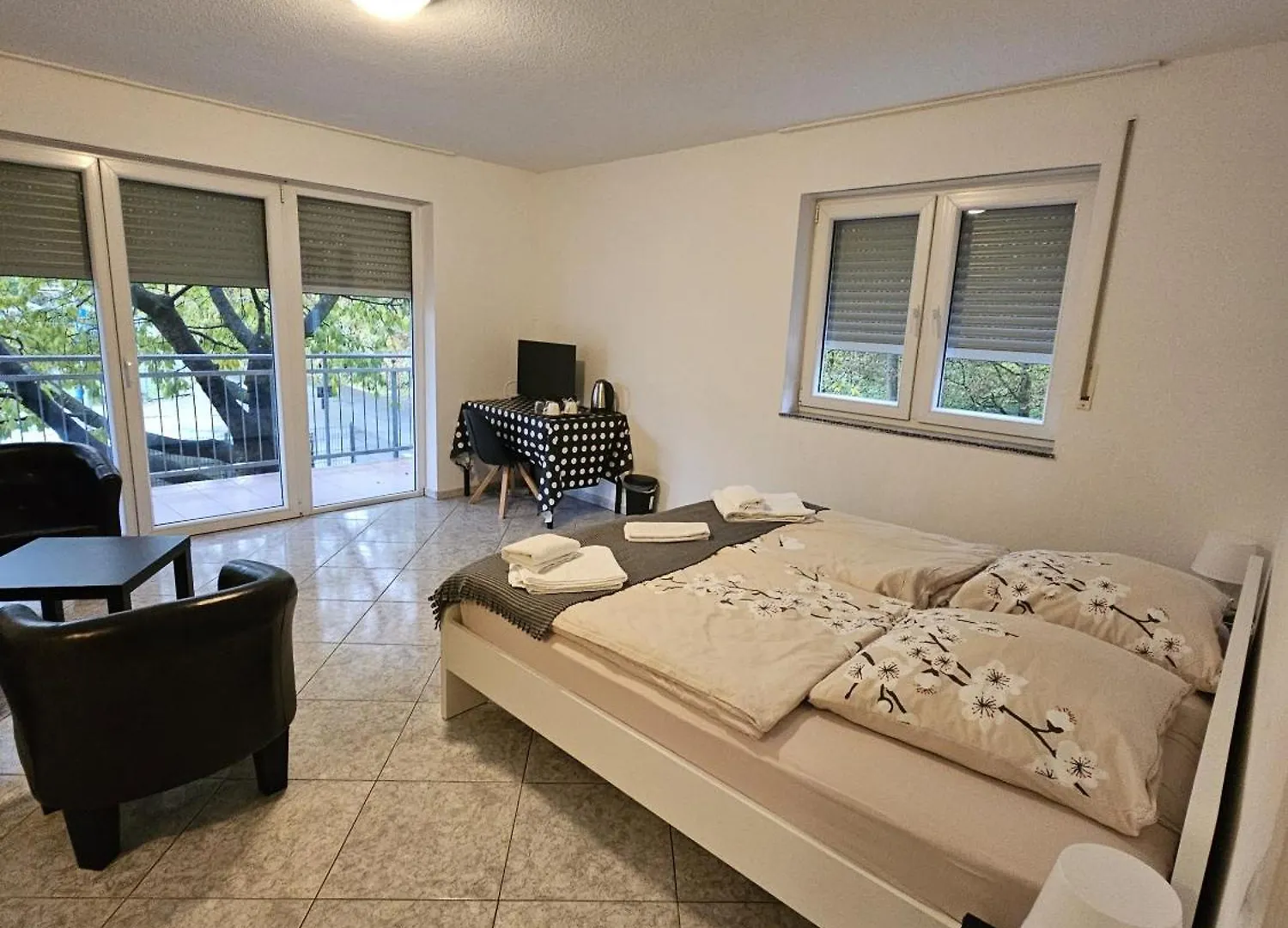 Pension Seckbach Frankfurt am Main Guest house
