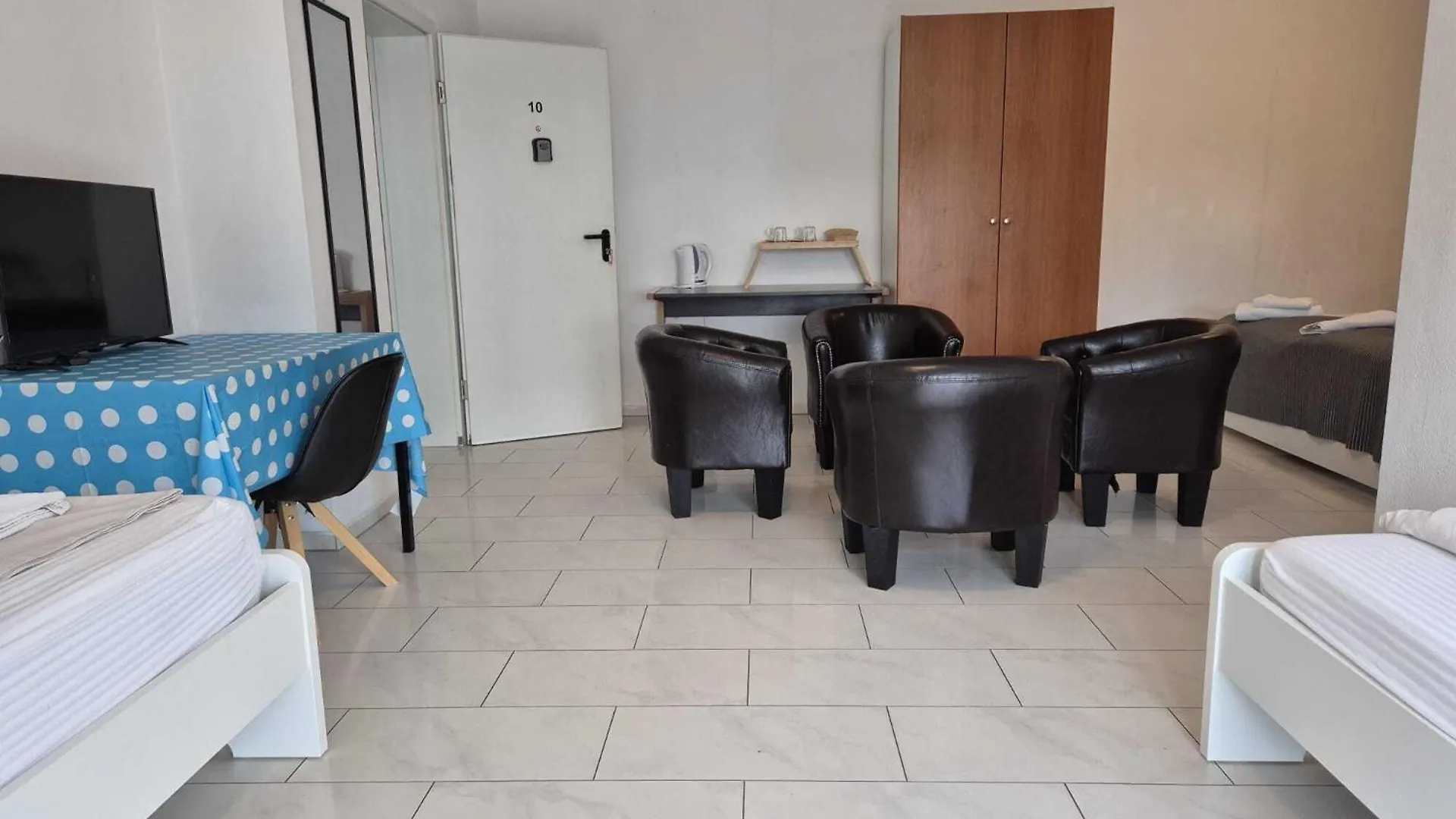 Guest house Pension Seckbach Frankfurt am Main