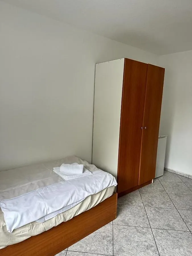 Pension Seckbach Frankfurt am Main 0*,