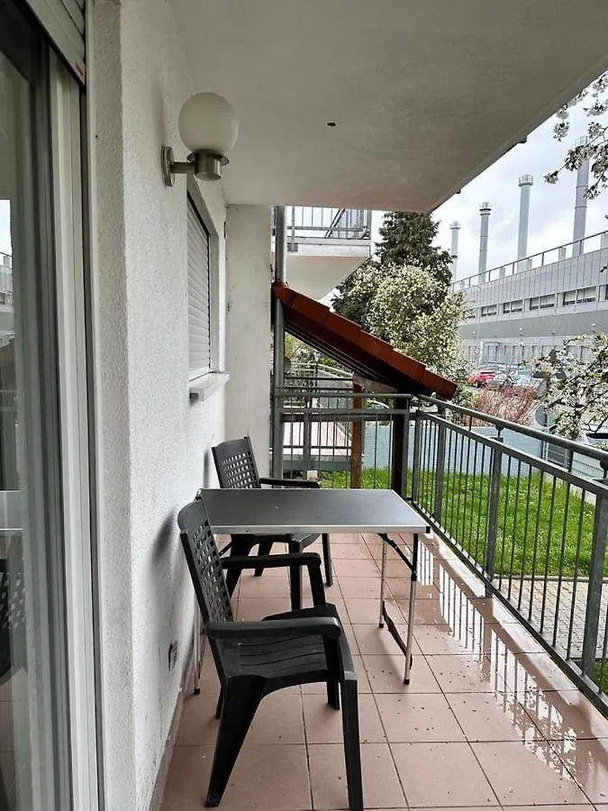 Pension Seckbach Frankfurt nad Menem Niemcy